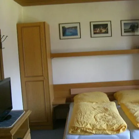 Riezler 3 * Hirschegg Rein